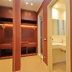 Velvet Inn
